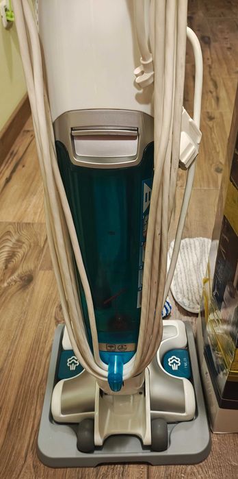 Vând aspirator Rowenta Clean and Steam RY7557WH, functie curățare abur