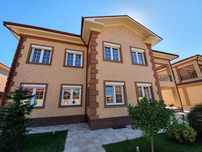 Отличный дом в отличном классе