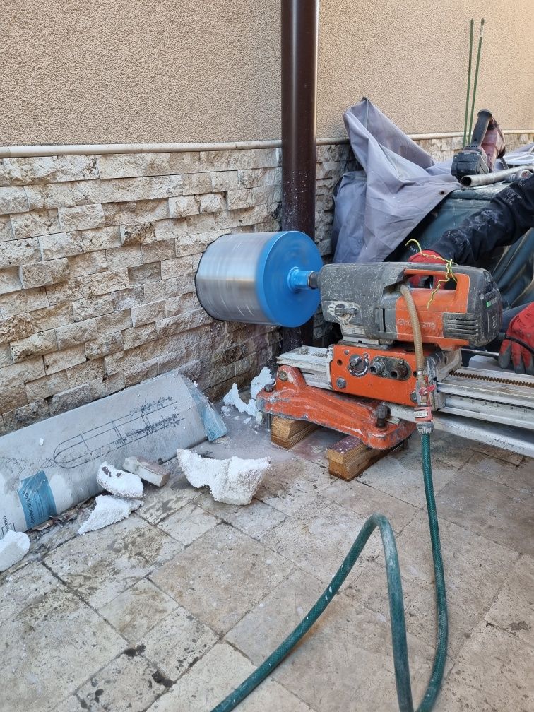 Gaura centrala hota aerisiri ac instalatii sanitare carota carotare