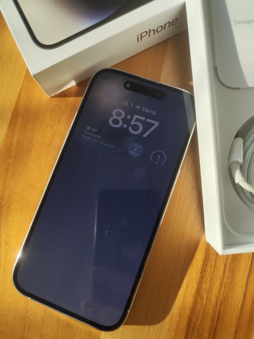 iPhone 14 Pro 128 GB + подарък 3 бр нови стъклени протектора