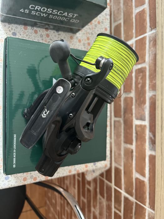 Mulinete Daiwa Crosscast