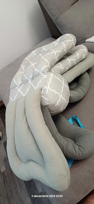 Pernă de alaptat cu poziţi ajustabile