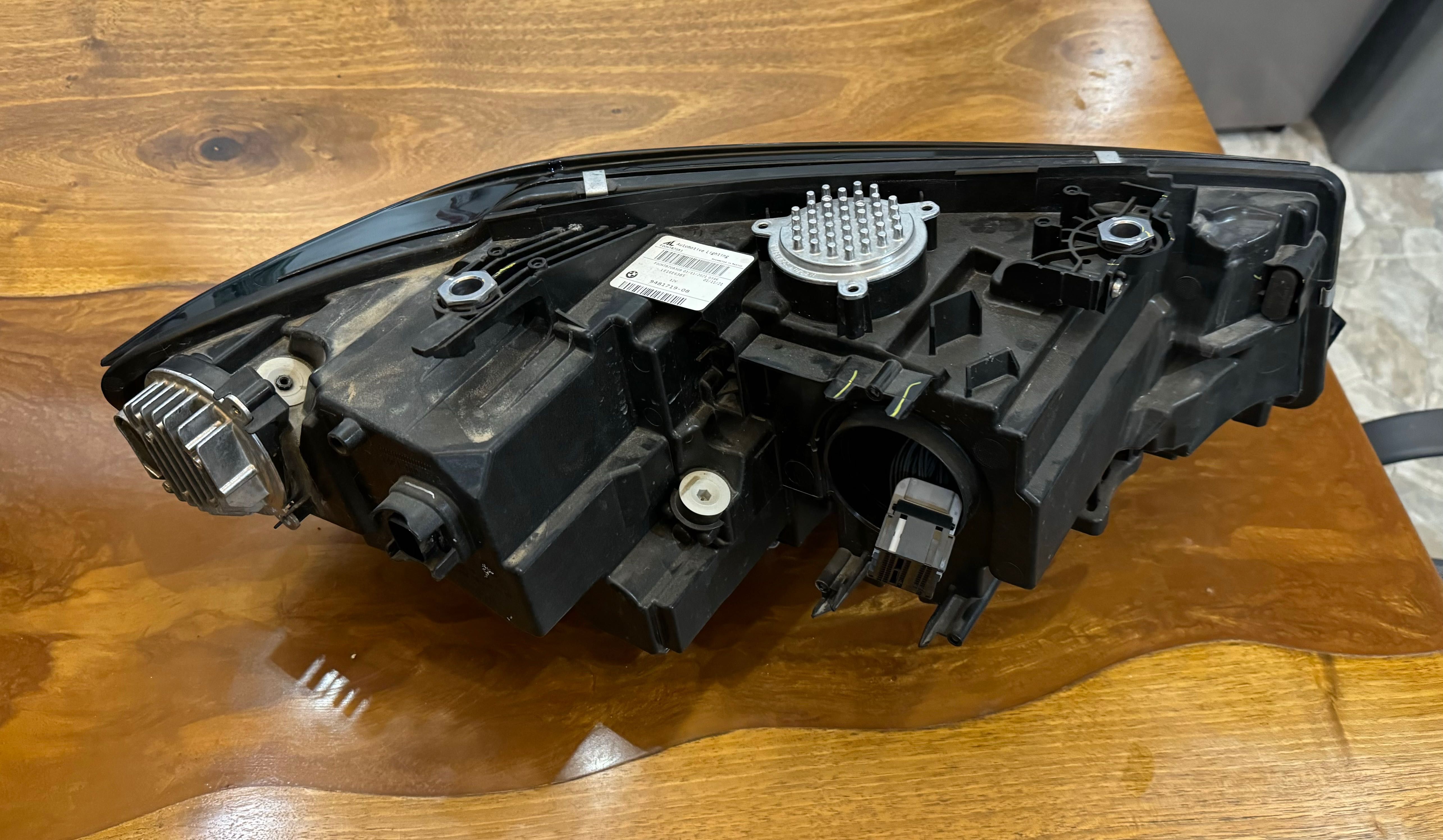 Оригинални Full LED фарове + модули за BMW G20
