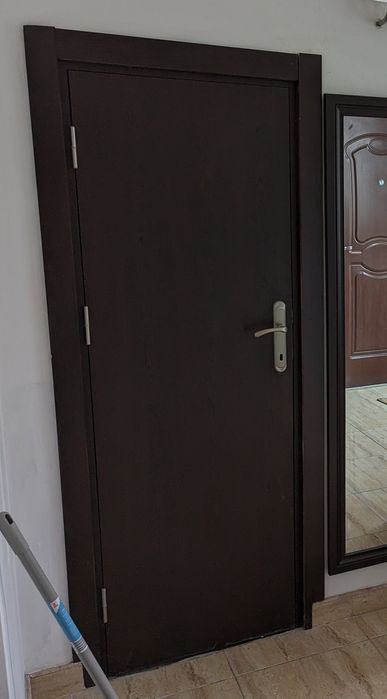 Интериорна врата с височина 177см