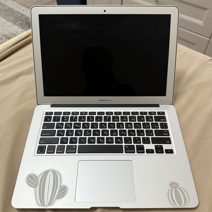 Продам Mac Book Air