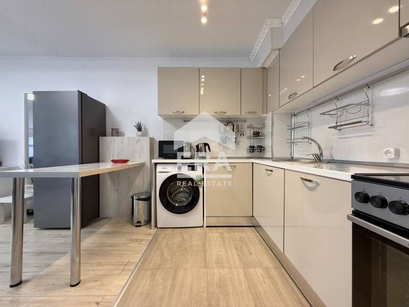 Дава се под наем Двустаен апартамент в София, Бъкстон - 77 кв.м за 600 € - Снимка #2