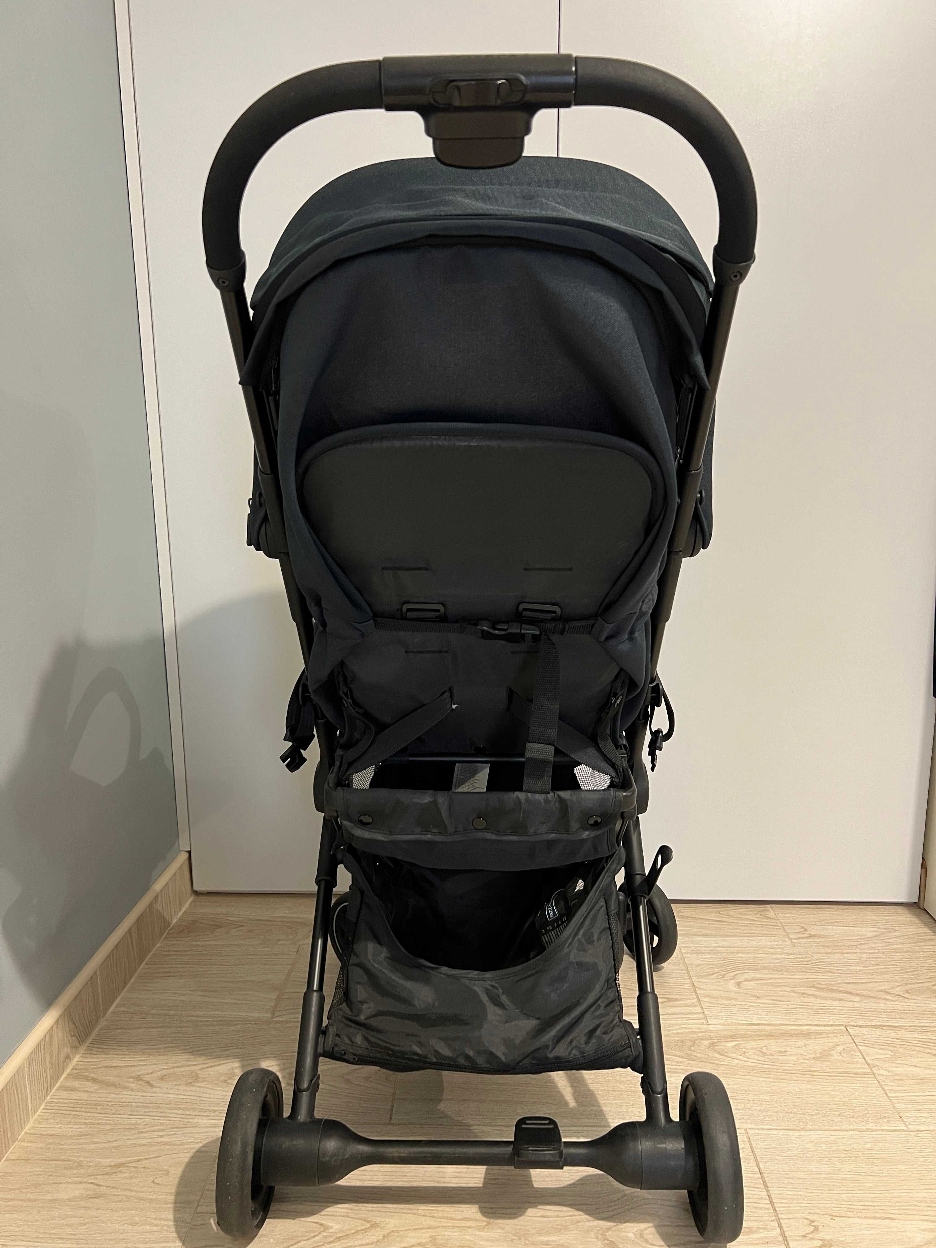 Vand carucior pliabil Maxi Cosi Lara 2 Essential Graphite