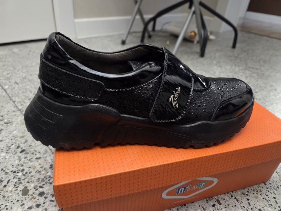 Новые туфли TIFLANI