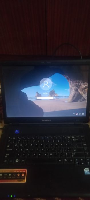 Ноутбук самсунг R510