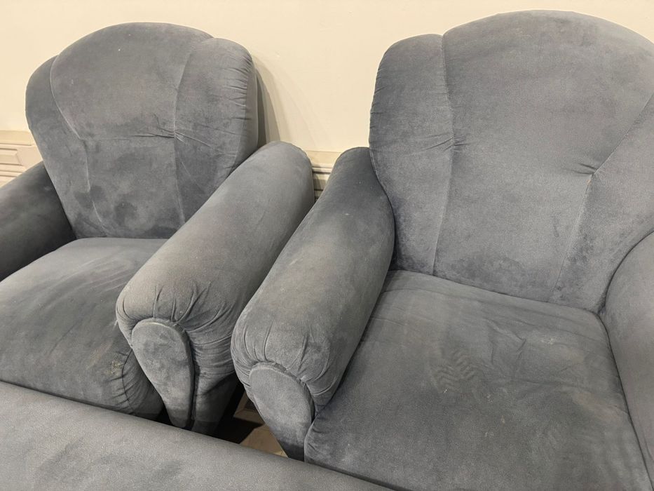 Два кресла и диван