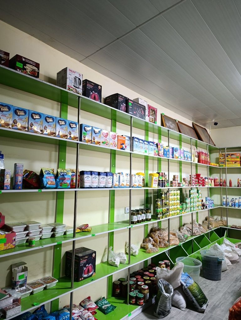 Magazin uchun mebel