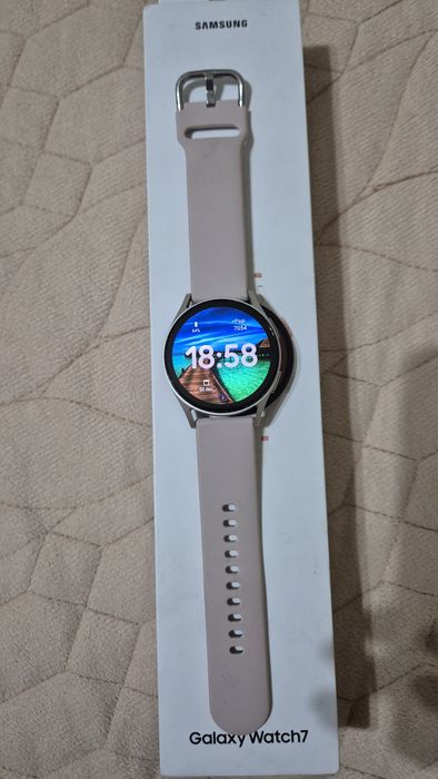 Samsung Galaxy Watch 7 40mm BT, Cream