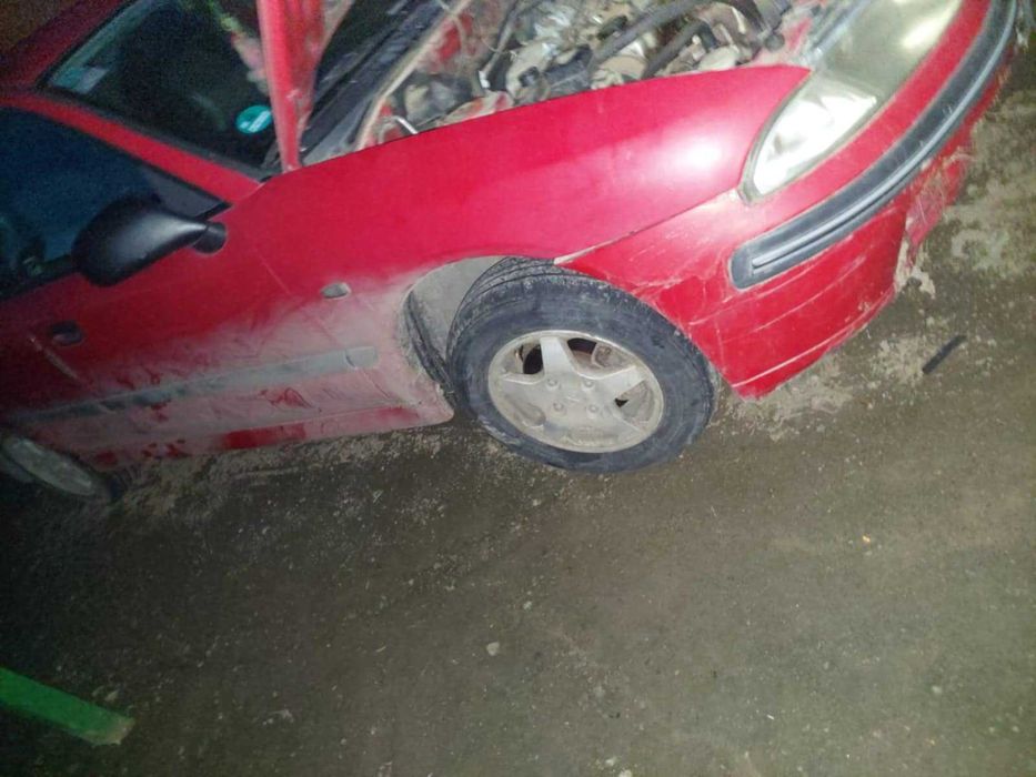 vand mithubuisi  1999 benzina