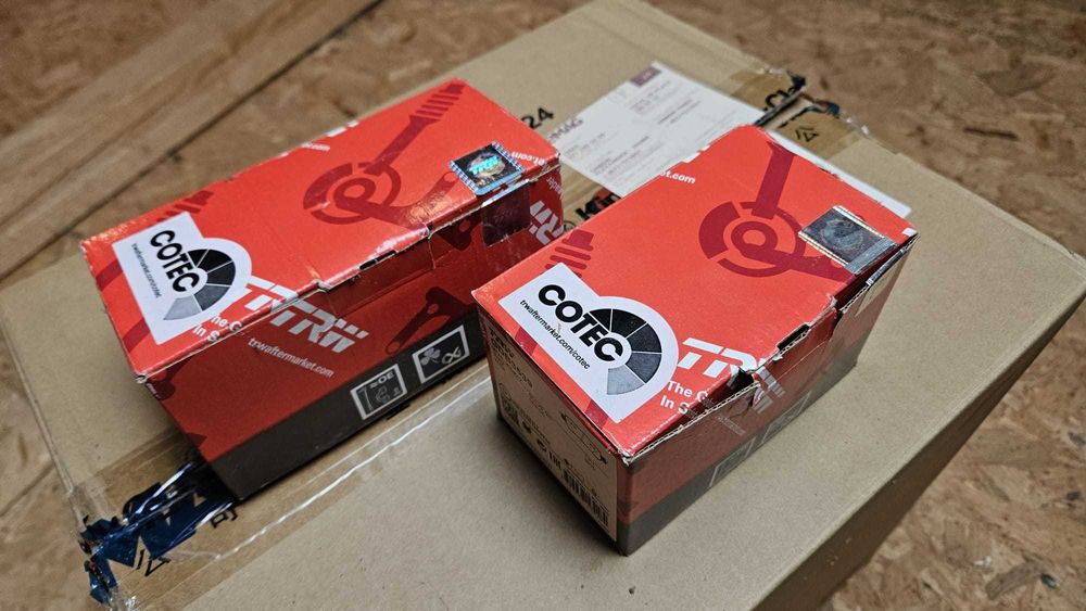 Set Discuri si placute de frana NOI pt. MAZDA CX5 si MAZDA 6 prod. TRW