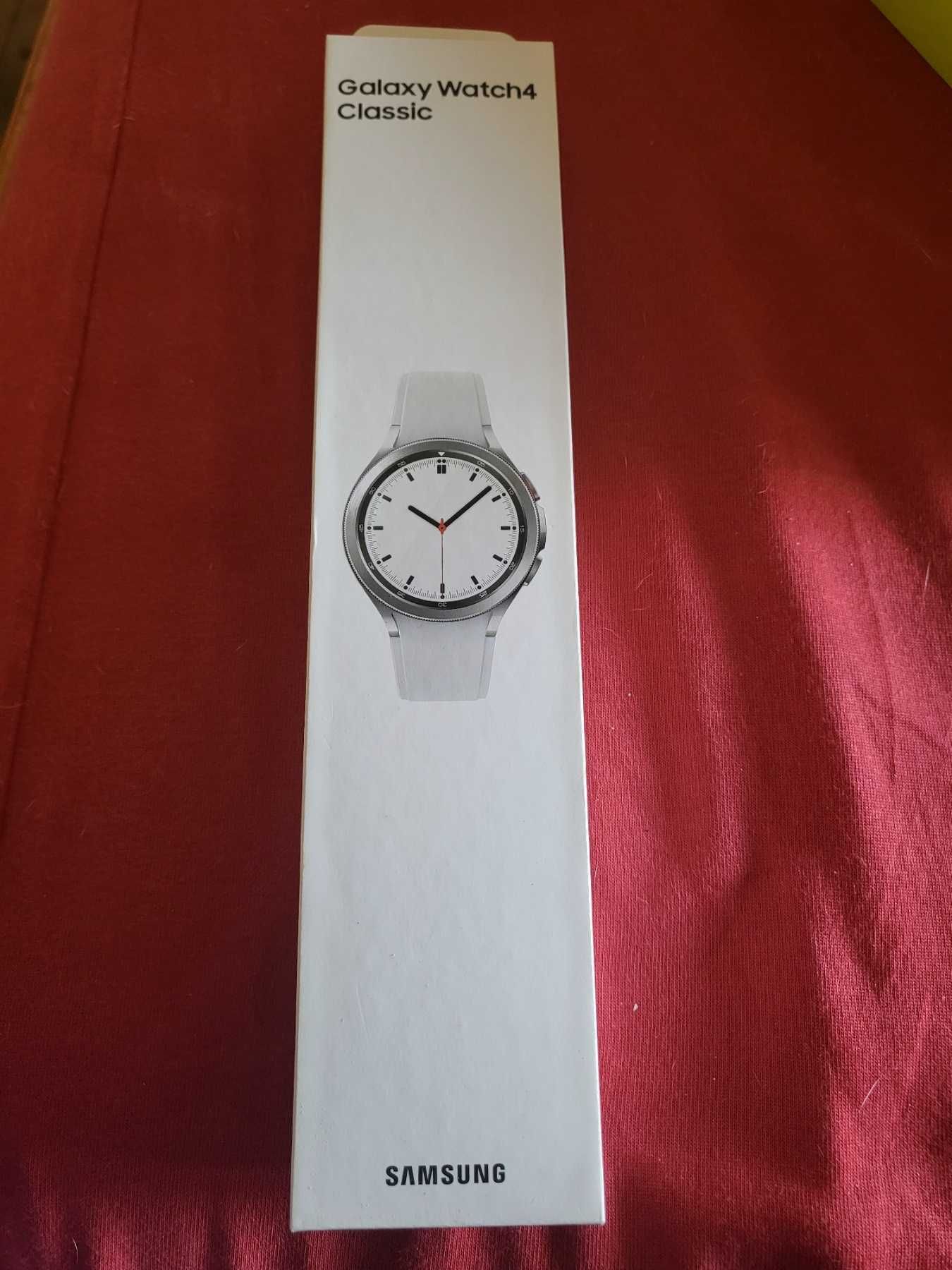 Смарт часовник Samsung Watch 4 Classik