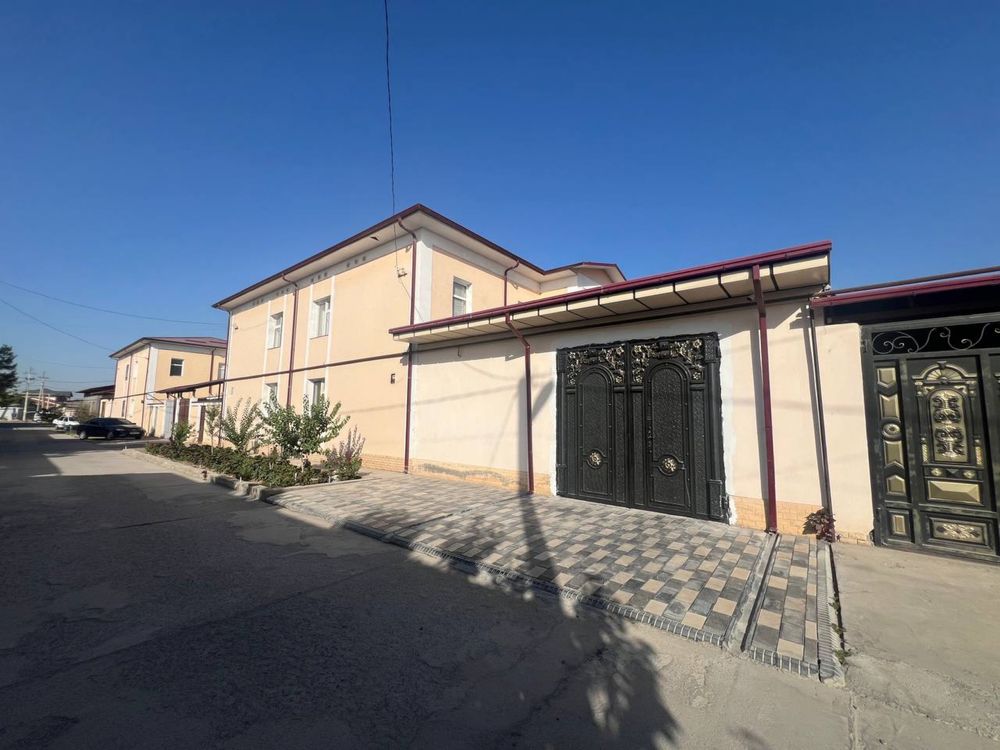 8 sotixli xovli sotiladi 280.000$ kelishamiz