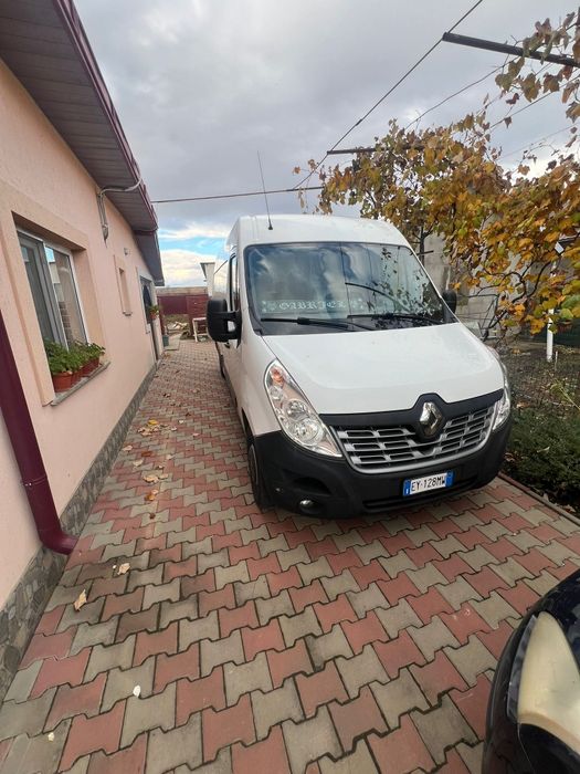 Vând Renault Master