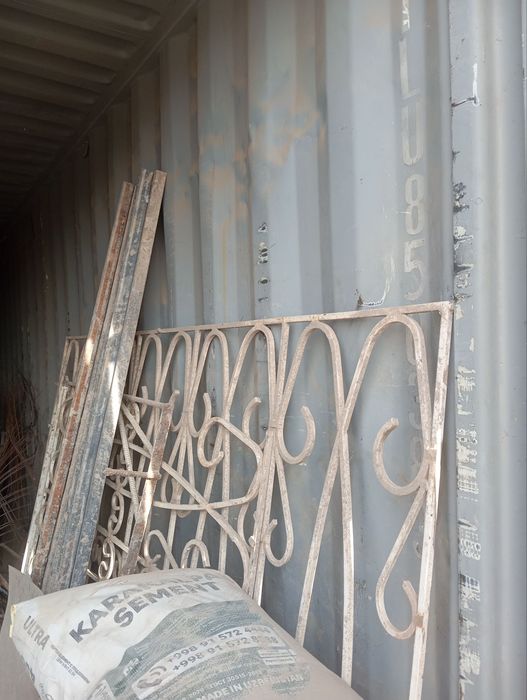 Контейнер сотилади