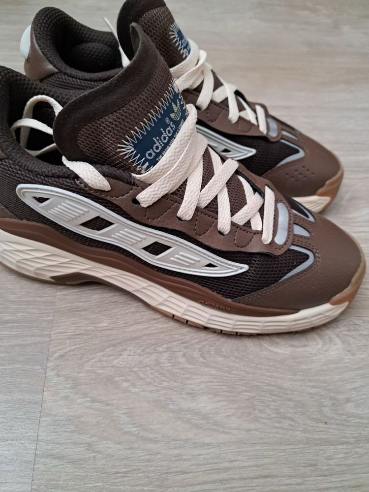 Маратонки adidas