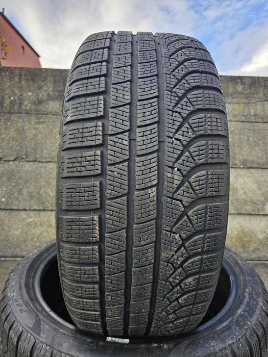 Anvelope de iarnă 245/40 R20 275/35 R20 Pirelli!