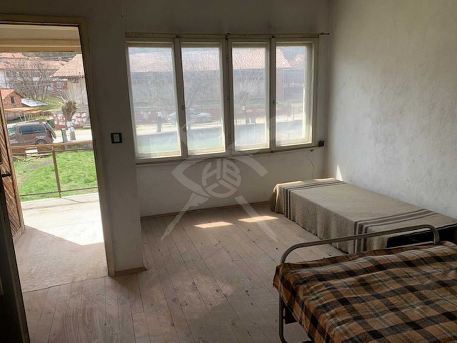 Продава се Къща в с. Габра, Област София-област - 160 кв.м за 657 €/кв.м - Снимка #3