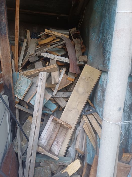 Дрова ,пеньки ,доски