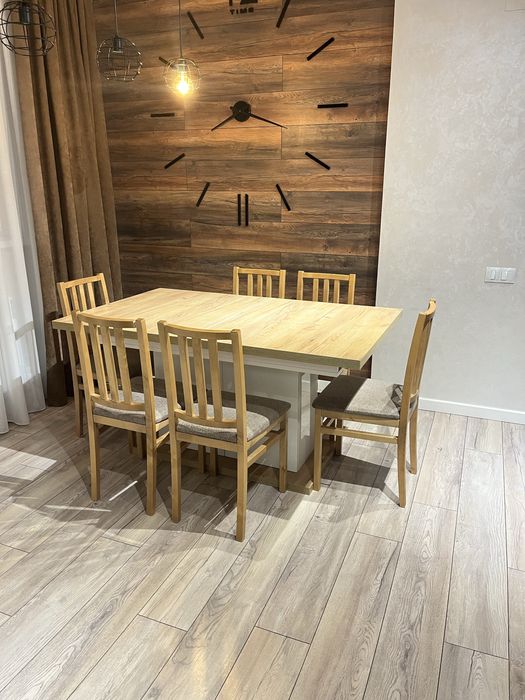 Продам кухонный стол