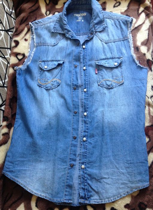 Cămăși diferite modele