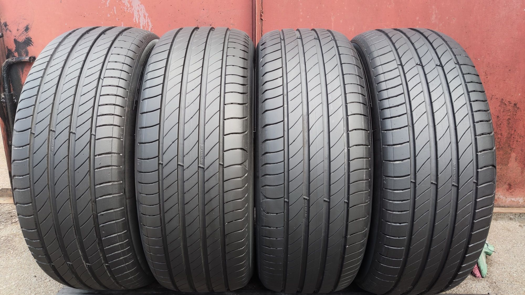 4бр. летни гуми 195/55/16 Michelin Primacy 4,S1
dot23
7mm
Много добро