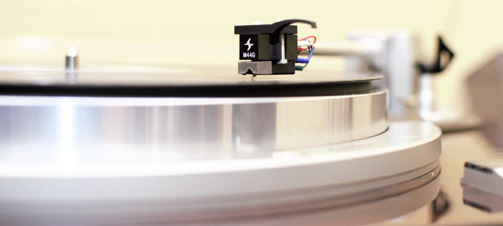 Проигрыватель виниловых дисков Victor QL-Y55F