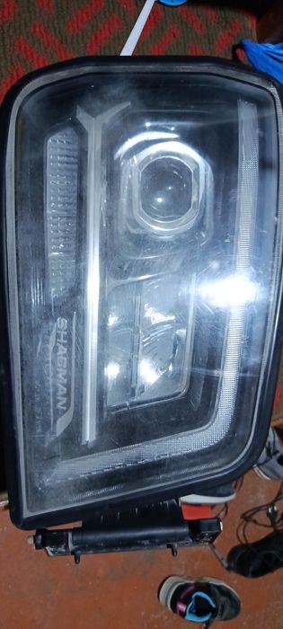 Фара SHACMAN X3000 РЕСТАЙЛИНГ LED.
Для моделей: M3000 X3000 M3000S X50