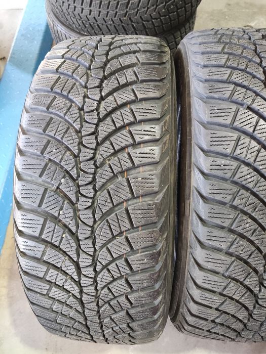 235/55/17 Kumho WinterCraft