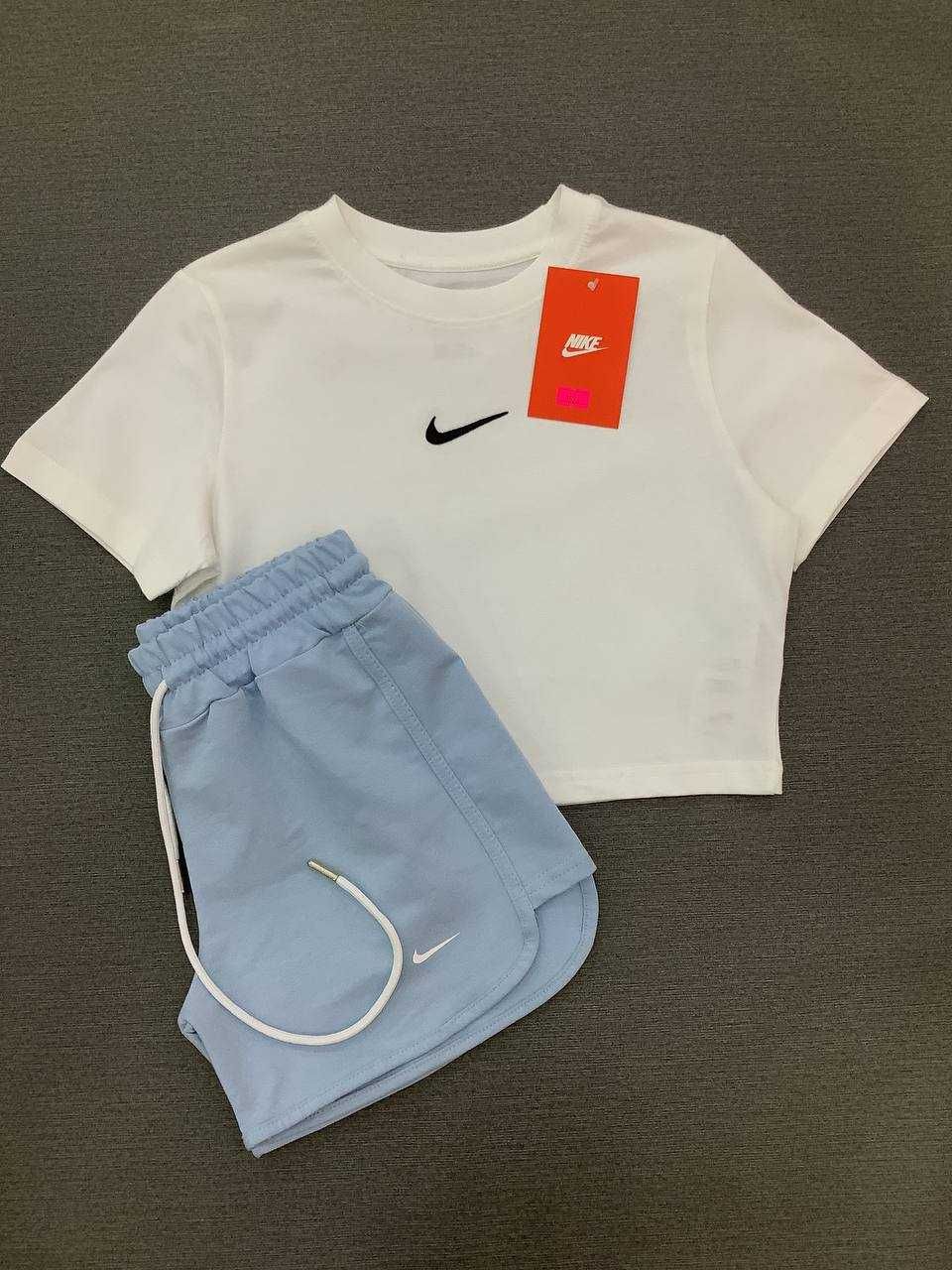 Дамски Екипи Nike