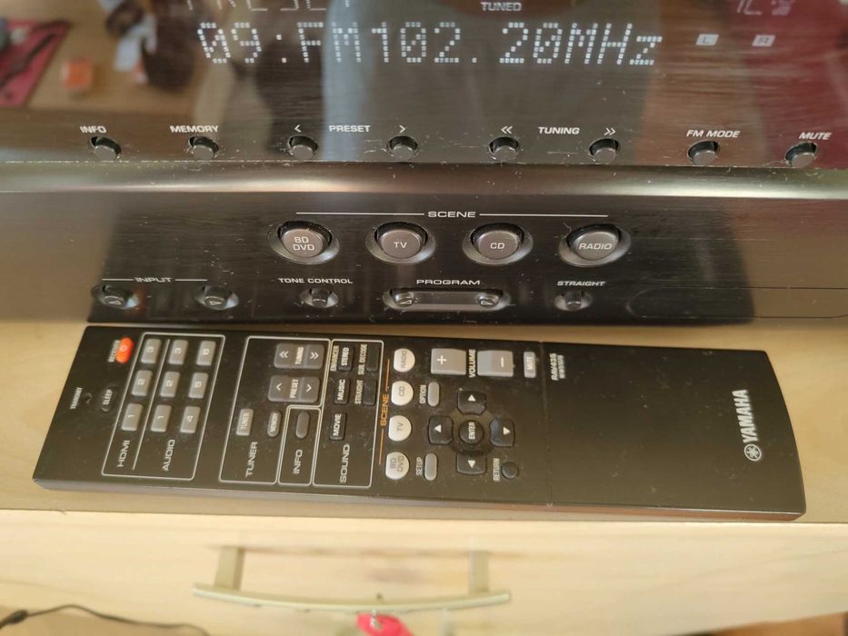 Statie , amplificator Yamaha HTR 2064