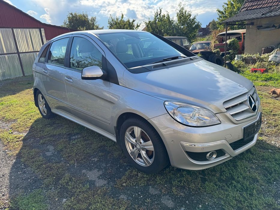 Mercedes-Benz B