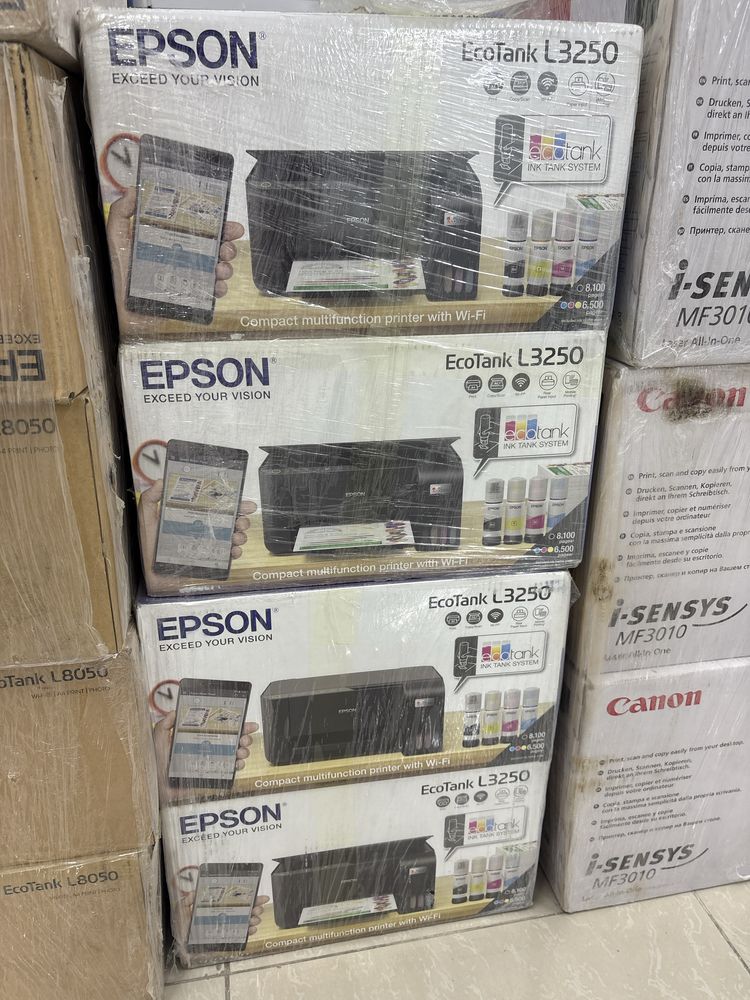 Продам МФУ мульти функциональное устройство EPSON 3250/3252.