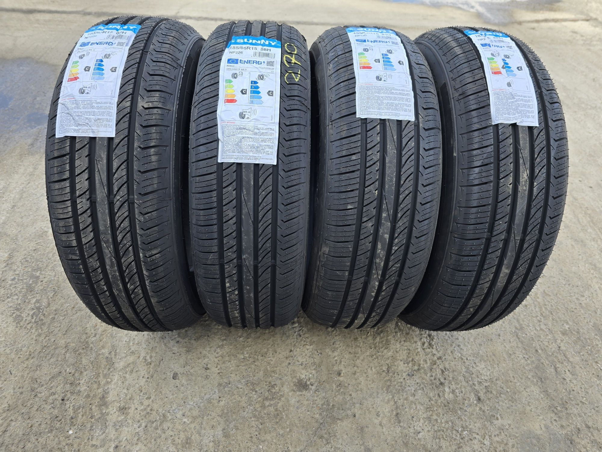 Anvelope de vara 185-65r15 Sunny