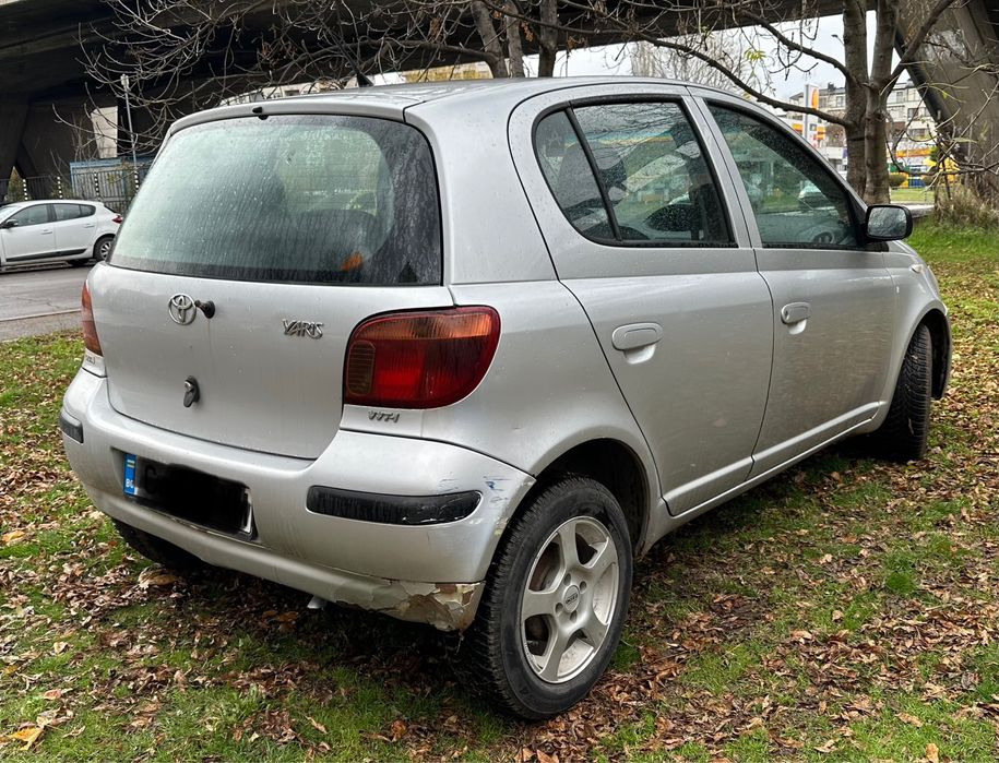 Продавам Toyota Yaris 2005 1.0vvt-i бензин