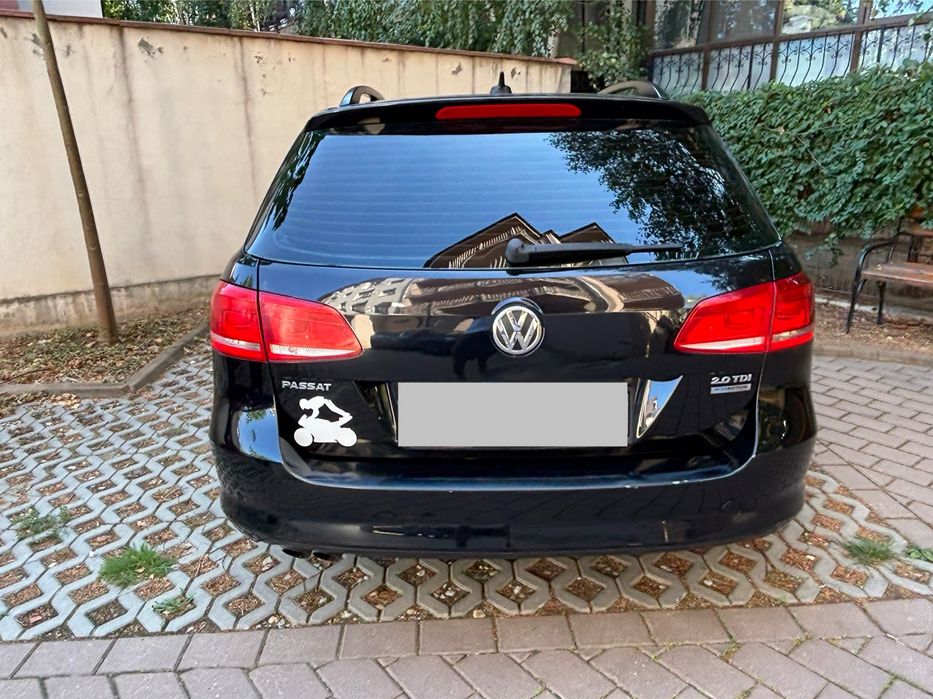 Vând Volkswagen Passat b7