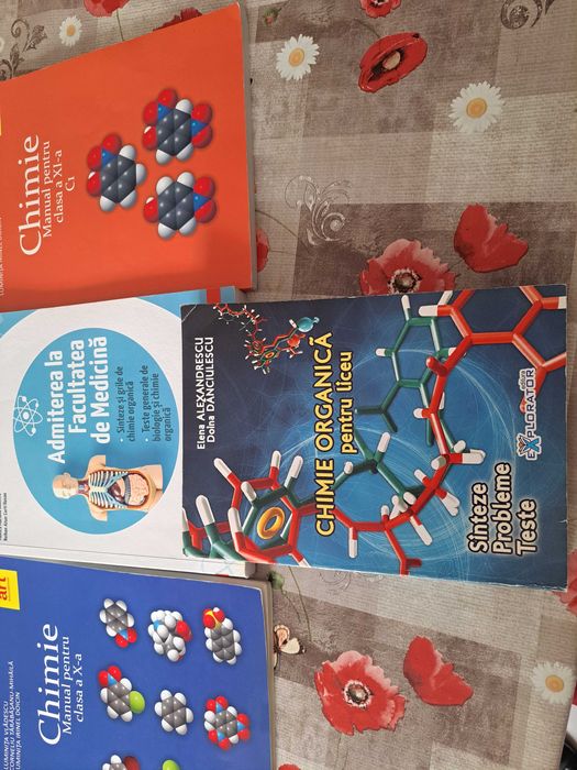 Vând pachet pregătire chimie admitere