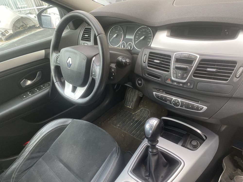 Renault Laguna 2.0DCI на Части