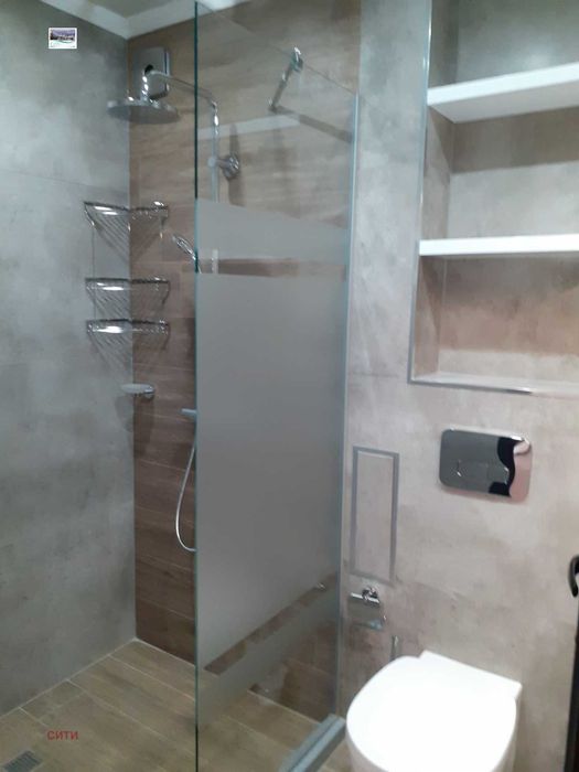 Продава се Двустаен апартамент в Пловдив, Младежки Хълм - 70 кв.м за 1785 €/кв.м - Снимка #3