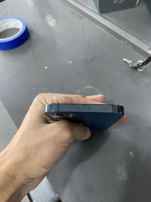 Iphone 12 pro 128 gb holati ideyal bitda aybi feys aydi ishlamidi