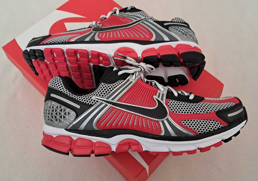 Nike Zoom VOMERO 5 нови