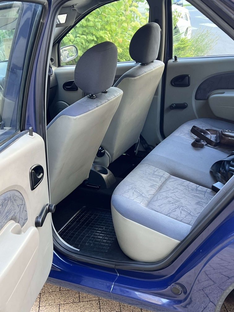 Dacia Logan. Cu doar 24800 kilometri reali!