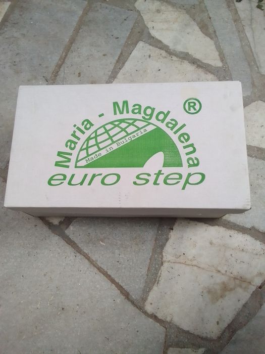 Нови дамски обувки на Мария Магдалена