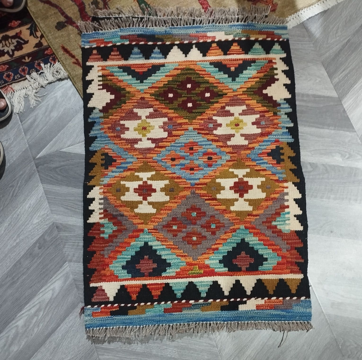 Килимы руной работы из шерсти Афганистана.
