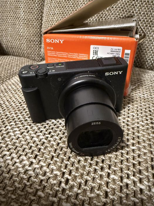 Sony ZV 1  - НОВ с гаранция 1 година