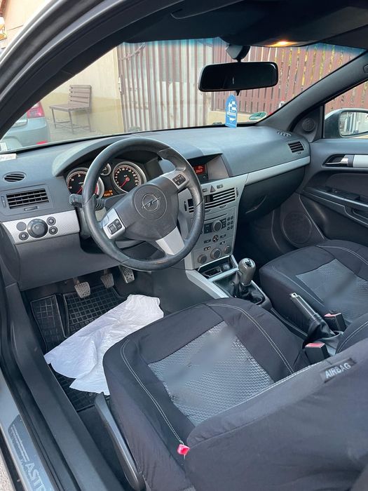 Opel Astra GTC, 1.9 D