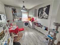 Apartament 2 camere la PALAS MALL, vizavi de KFC, cu intrare din str.